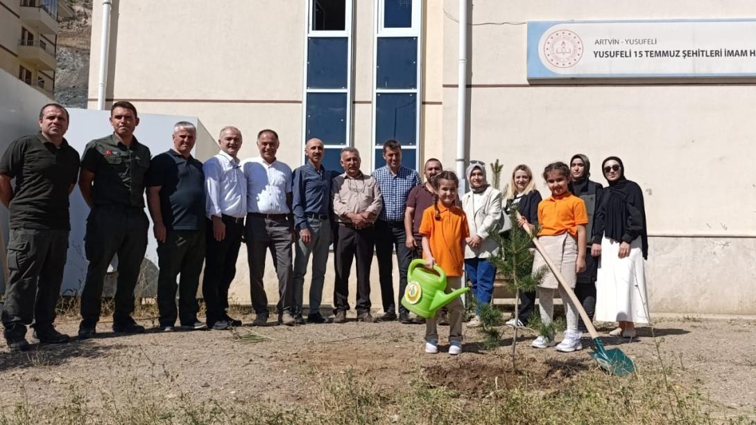 OKULUN  İLK GÜNÜ 