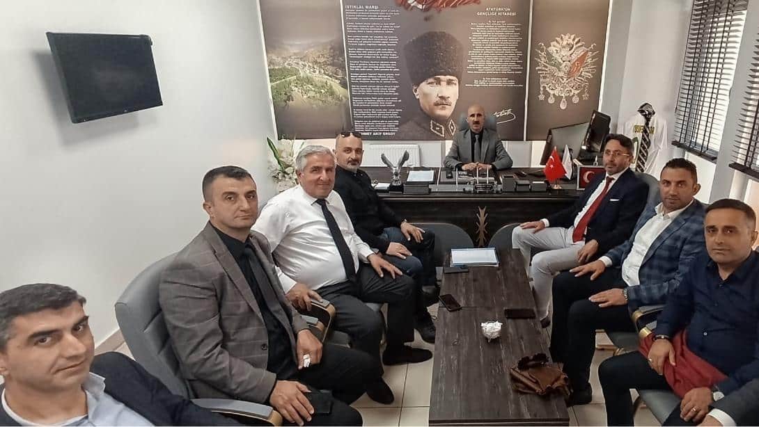 ÖĞRETMEN EVİ VE AKŞAM SANAT OKULU MÜDÜRLERİ TOPLANTISI İLÇEMİZDE GERÇEKLEŞTİRİLDİ